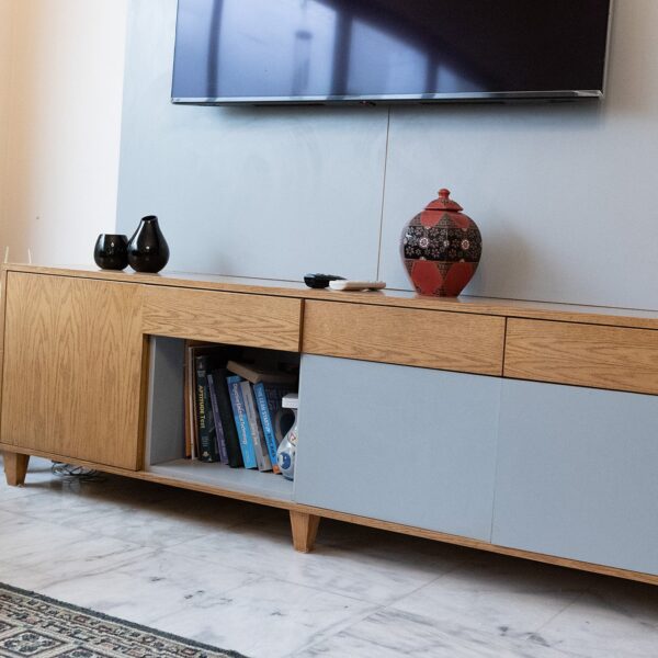 Minimalist TV Unit